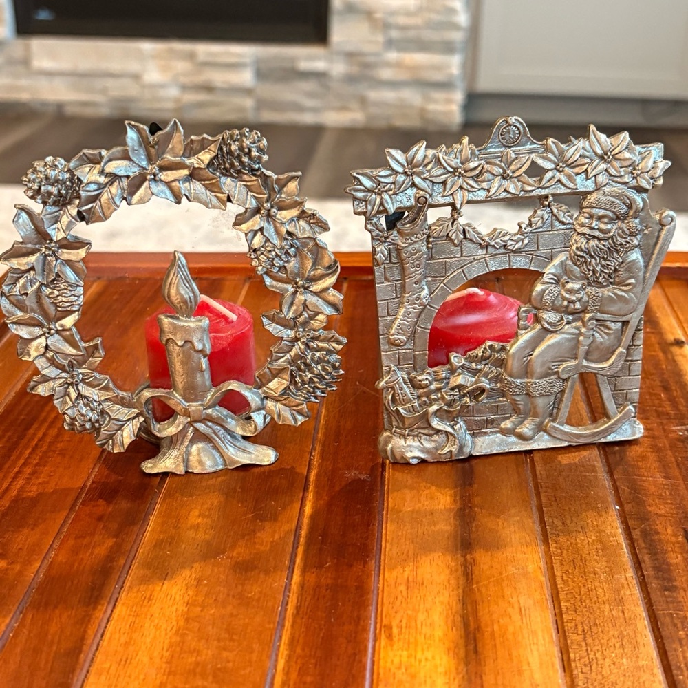 Vtg Pewter Christmas Wreath w Candle & Santa by Fireplace Votive Holders Set